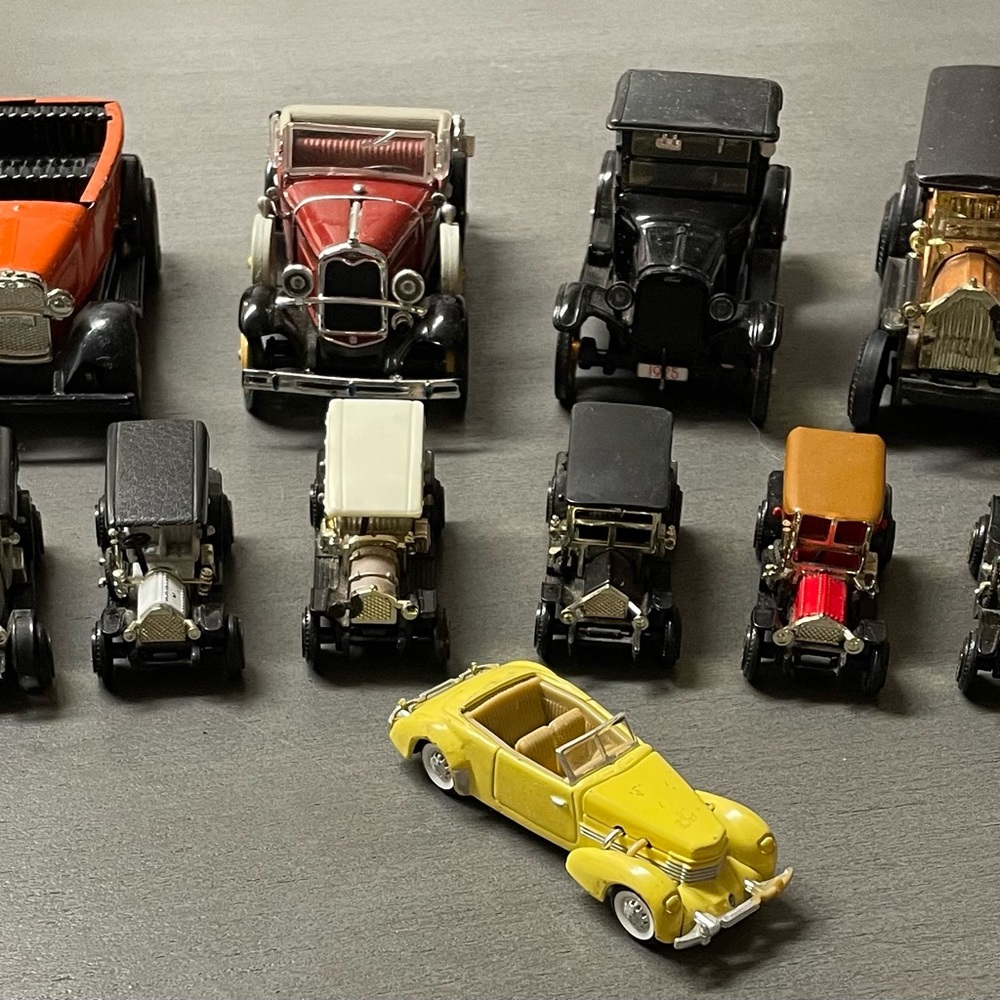 Vintage/antique model cars
